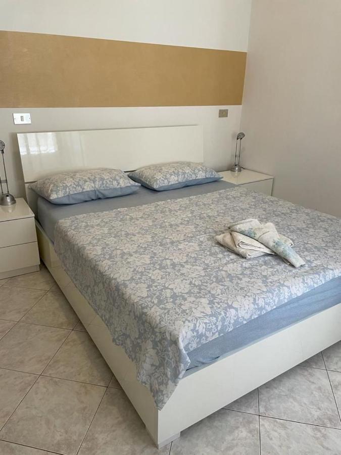 Marilyn House Lejlighed Desenzano del Garda Eksteriør billede